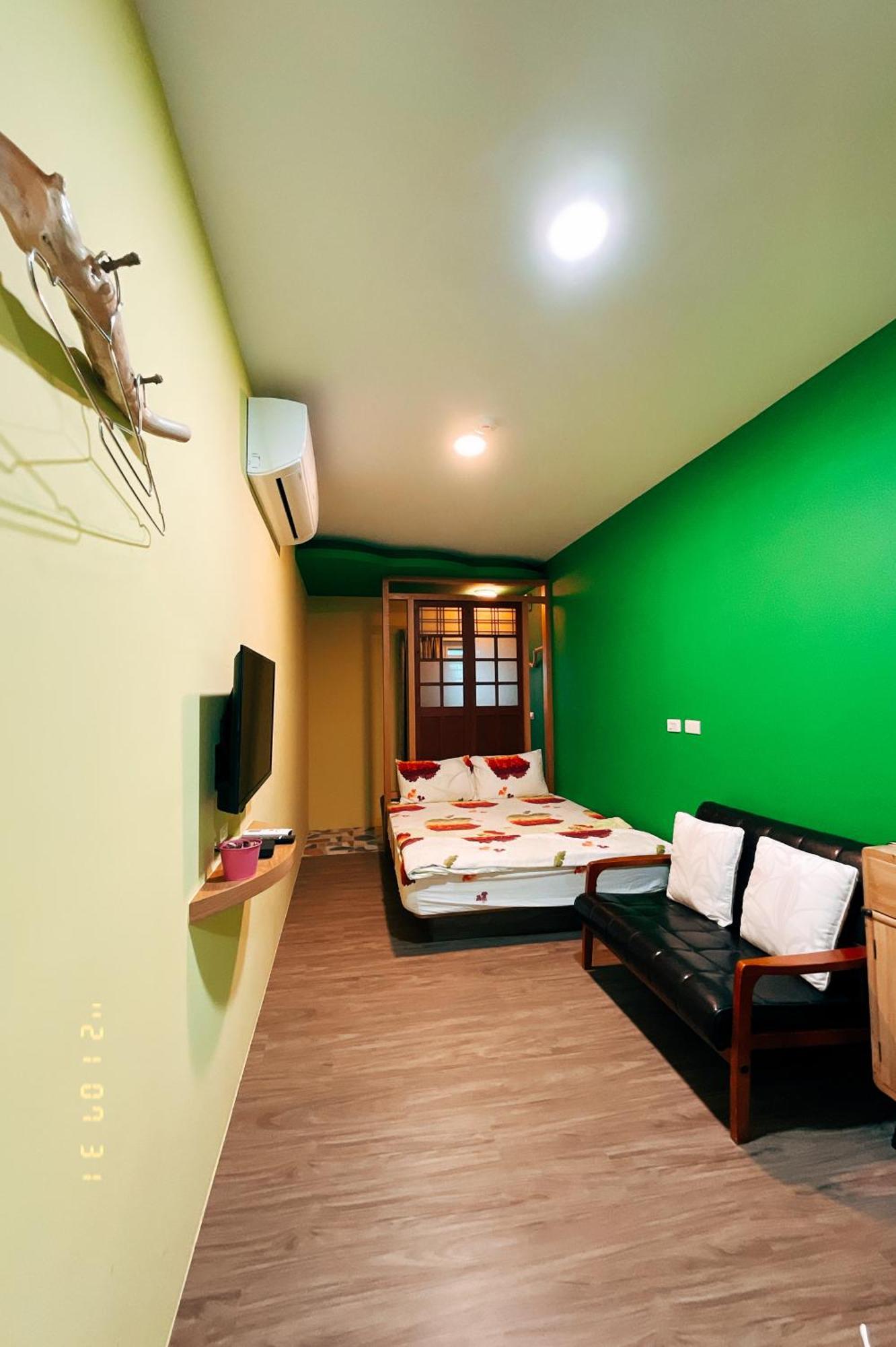 Little Ryukyu Hermit Crab Homestay เสี่ยวหลิวฉิว ภายนอก รูปภาพ